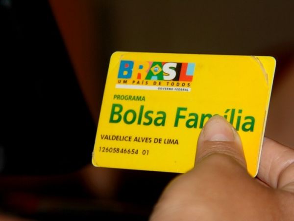 Conheça 5 programas da rede de assistência oferecida aos beneficiários do Bolsa Família